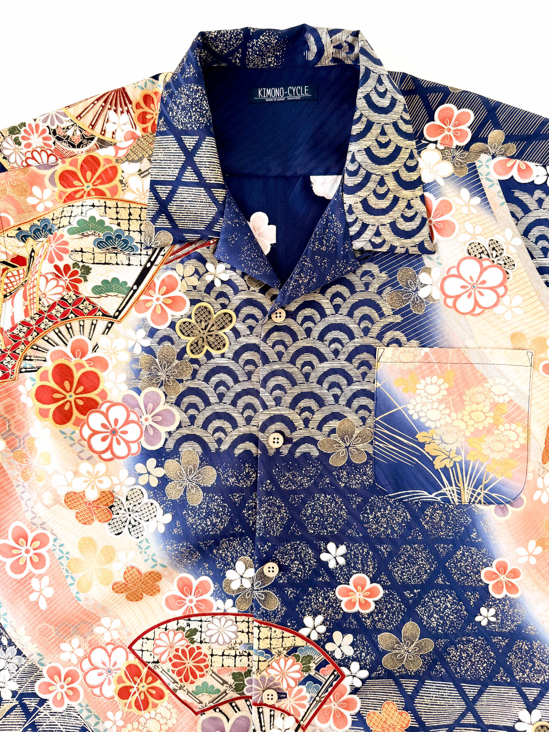 着物リメイクアロハシャツメンズXL正絹シルク100%和柄kimono 着物アロハ AH100471｜正絹着物をリメイク-ONLY ONEをあなたに- – 着物