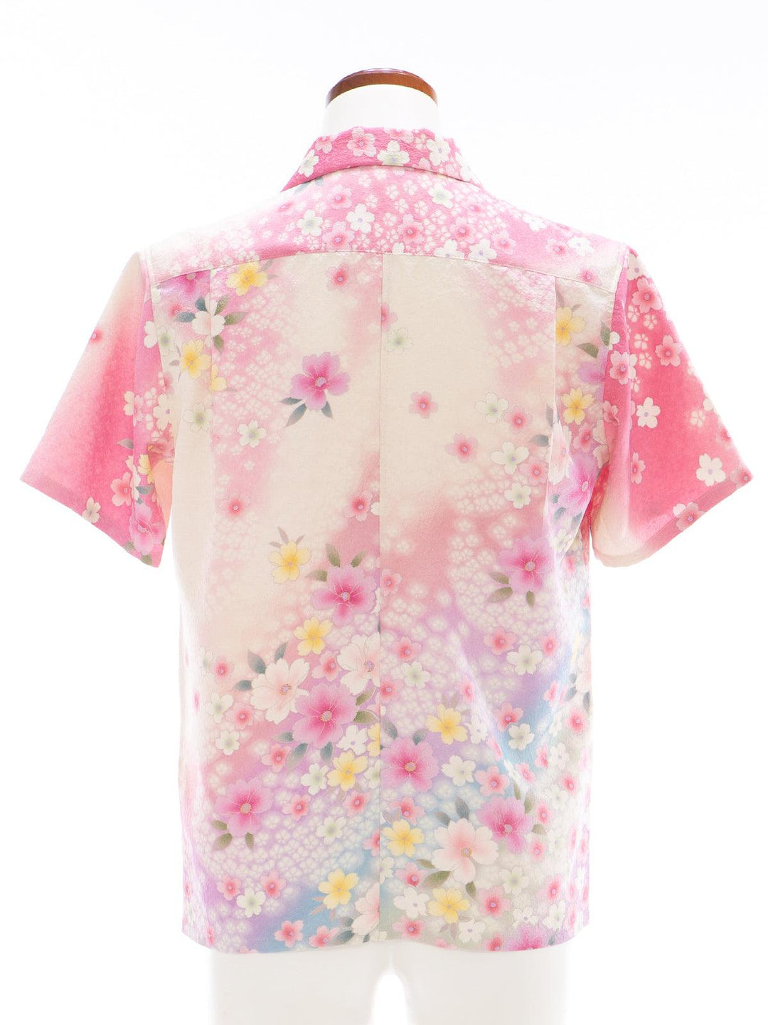 着物アロハシャツ「優しい花吹雪 A」AH100178 - 着物アロハシャツ専門店｜KIMONO-CYCLE