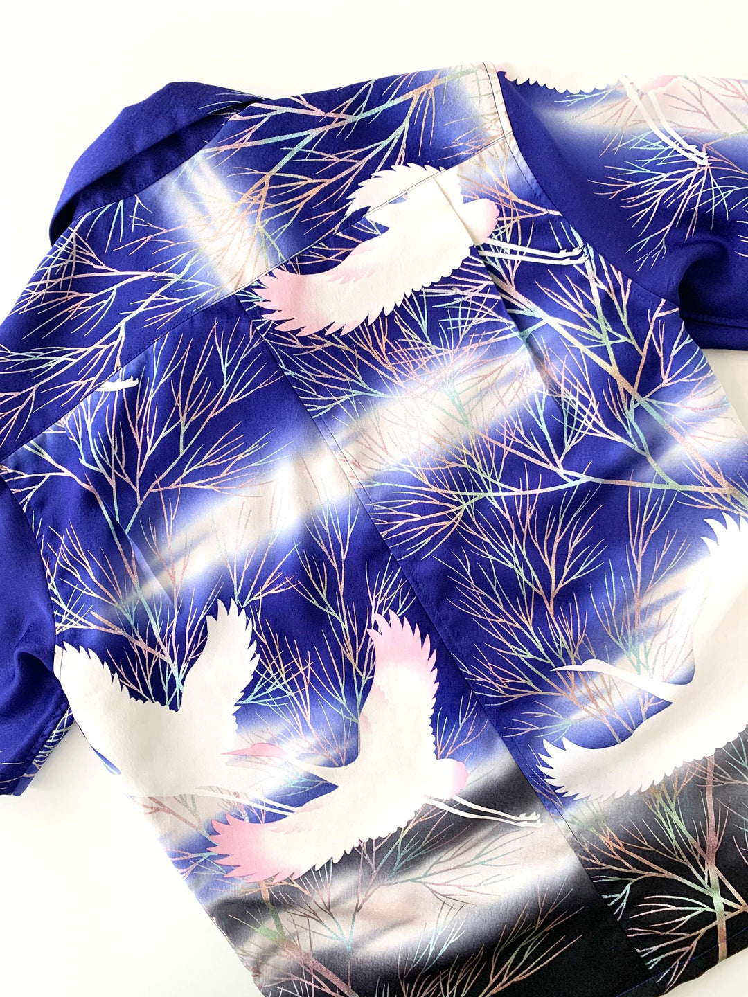 着物アロハシャツ「美しき冬の光 A」AH100135 - 着物アロハシャツ専門店｜KIMONO-CYCLE