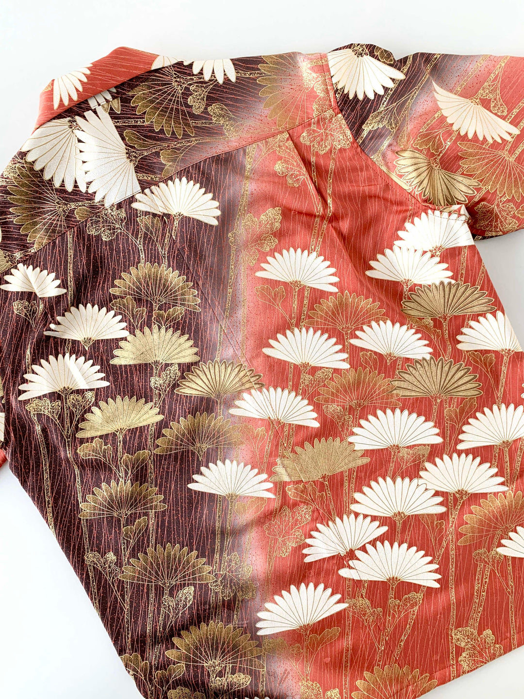 着物アロハシャツ「咲き誇る菊 A」AH100176 - 着物アロハシャツ専門店｜KIMONO-CYCLE